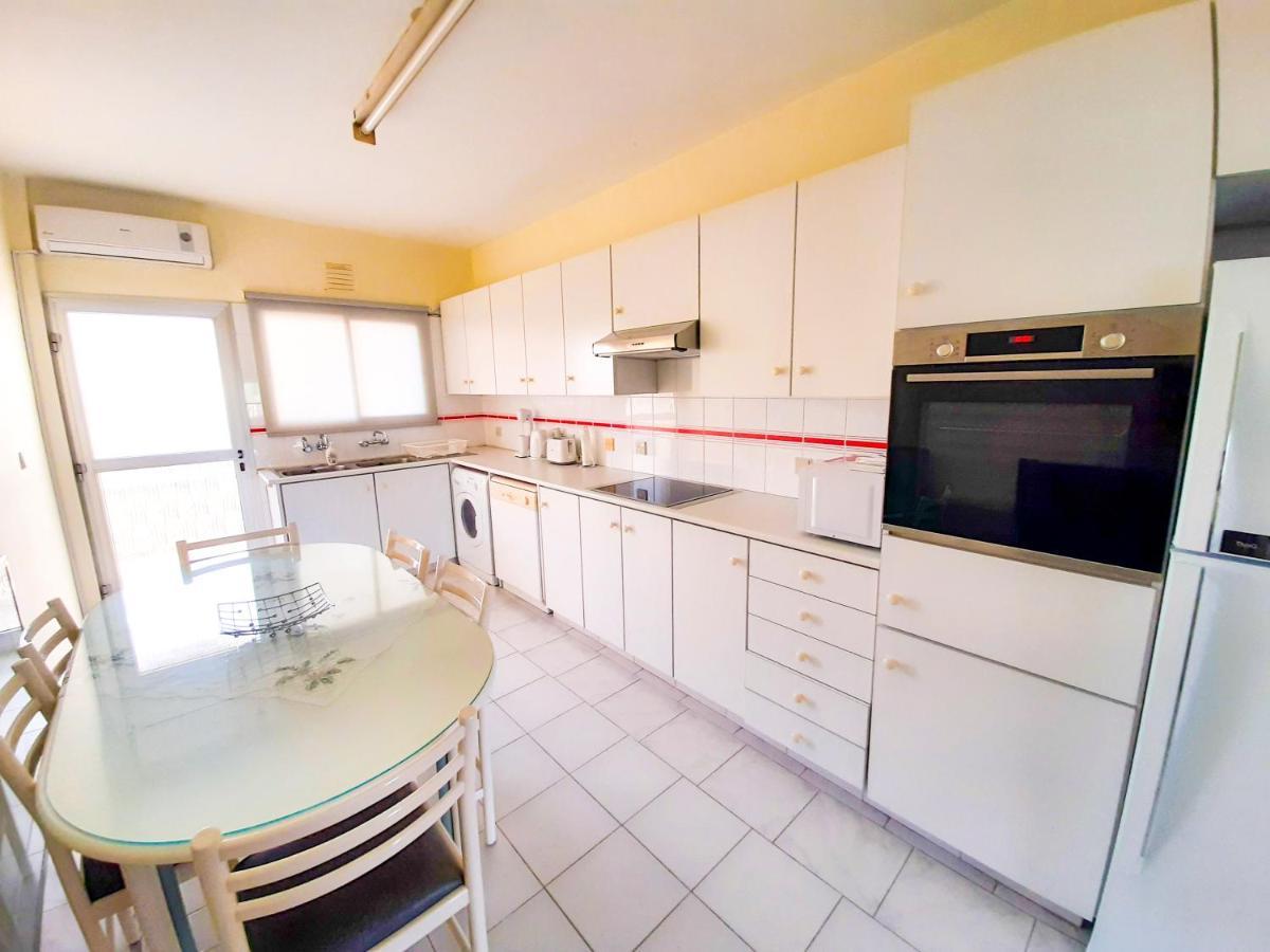 Samson Sea Breeze, 3Bed Sleeps 6, Free Wifi Apartment Limassol Exterior photo